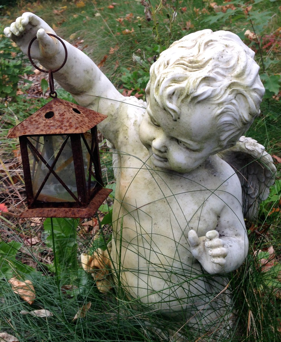 angel with lantern